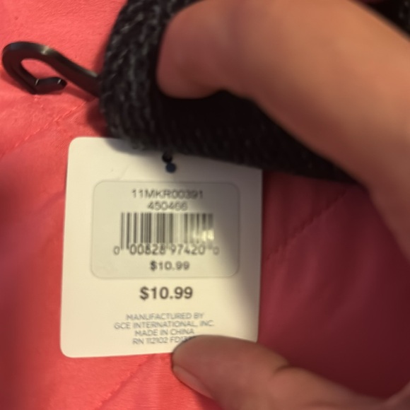 Winter Essentials Black Beanie OS Mens NWT - Picture 4 of 4